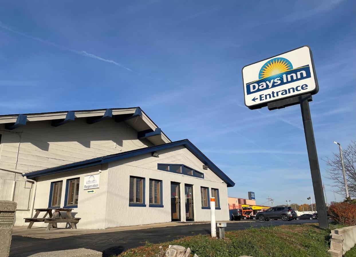 Days Inn By Wyndham West Allis/Milwaukee Exterior foto